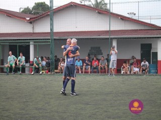 
<a style='margin-left: 5px;' class='btn btn-xs btn-social btn-facebook' href='https://www.facebook.com/sharer/sharer.php?u=https://www.boladovale.com.br/imgs/800-800-90/conteudo/fotos/1359/img8246.jpg' rel='popup' data-width='500' data-height='400'><i class='fa fa-facebook'></i>Compartilhar <span class='hidden-xs'>no Facebook</span>
</a> 
<a class='btn btn-default btn-xs' target='_blank' href='imgs/800-800-90/conteudo/fotos/1359/img8246.jpg'>
<span class='glyphicon glyphicon-cloud-download'></span> Salvar
</a> 
<span></span>