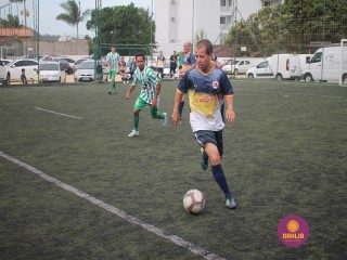 
<a style='margin-left: 5px;' class='btn btn-xs btn-social btn-facebook' href='https://www.facebook.com/sharer/sharer.php?u=https://www.boladovale.com.br/imgs/800-800-90/conteudo/fotos/1359/img8272.jpg' rel='popup' data-width='500' data-height='400'><i class='fa fa-facebook'></i>Compartilhar <span class='hidden-xs'>no Facebook</span>
</a> 
<a class='btn btn-default btn-xs' target='_blank' href='imgs/800-800-90/conteudo/fotos/1359/img8272.jpg'>
<span class='glyphicon glyphicon-cloud-download'></span> Salvar
</a> 
<span></span>