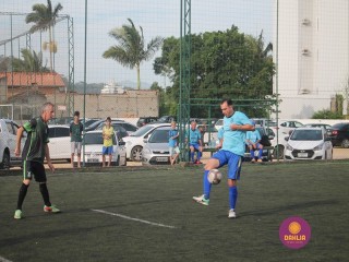 
<a style='margin-left: 5px;' class='btn btn-xs btn-social btn-facebook' href='https://www.facebook.com/sharer/sharer.php?u=https://www.boladovale.com.br/imgs/800-800-90/conteudo/fotos/1359/img8314.jpg' rel='popup' data-width='500' data-height='400'><i class='fa fa-facebook'></i>Compartilhar <span class='hidden-xs'>no Facebook</span>
</a> 
<a class='btn btn-default btn-xs' target='_blank' href='imgs/800-800-90/conteudo/fotos/1359/img8314.jpg'>
<span class='glyphicon glyphicon-cloud-download'></span> Salvar
</a> 
<span></span>