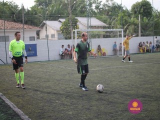 
<a style='margin-left: 5px;' class='btn btn-xs btn-social btn-facebook' href='https://www.facebook.com/sharer/sharer.php?u=https://www.boladovale.com.br/imgs/800-800-90/conteudo/fotos/1359/img8324.jpg' rel='popup' data-width='500' data-height='400'><i class='fa fa-facebook'></i>Compartilhar <span class='hidden-xs'>no Facebook</span>
</a> 
<a class='btn btn-default btn-xs' target='_blank' href='imgs/800-800-90/conteudo/fotos/1359/img8324.jpg'>
<span class='glyphicon glyphicon-cloud-download'></span> Salvar
</a> 
<span></span>