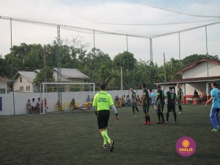 
<a style='margin-left: 5px;' class='btn btn-xs btn-social btn-facebook' href='https://www.facebook.com/sharer/sharer.php?u=https://www.boladovale.com.br/imgs/800-800-90/conteudo/fotos/1359/img8335.jpg' rel='popup' data-width='500' data-height='400'><i class='fa fa-facebook'></i>Compartilhar <span class='hidden-xs'>no Facebook</span>
</a> 
<a class='btn btn-default btn-xs' target='_blank' href='imgs/800-800-90/conteudo/fotos/1359/img8335.jpg'>
<span class='glyphicon glyphicon-cloud-download'></span> Salvar
</a> 
<span></span>