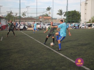 
<a style='margin-left: 5px;' class='btn btn-xs btn-social btn-facebook' href='https://www.facebook.com/sharer/sharer.php?u=https://www.boladovale.com.br/imgs/800-800-90/conteudo/fotos/1359/img8341.jpg' rel='popup' data-width='500' data-height='400'><i class='fa fa-facebook'></i>Compartilhar <span class='hidden-xs'>no Facebook</span>
</a> 
<a class='btn btn-default btn-xs' target='_blank' href='imgs/800-800-90/conteudo/fotos/1359/img8341.jpg'>
<span class='glyphicon glyphicon-cloud-download'></span> Salvar
</a> 
<span></span>