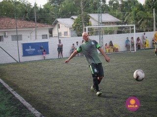 
<a style='margin-left: 5px;' class='btn btn-xs btn-social btn-facebook' href='https://www.facebook.com/sharer/sharer.php?u=https://www.boladovale.com.br/imgs/800-800-90/conteudo/fotos/1359/img8361.jpg' rel='popup' data-width='500' data-height='400'><i class='fa fa-facebook'></i>Compartilhar <span class='hidden-xs'>no Facebook</span>
</a> 
<a class='btn btn-default btn-xs' target='_blank' href='imgs/800-800-90/conteudo/fotos/1359/img8361.jpg'>
<span class='glyphicon glyphicon-cloud-download'></span> Salvar
</a> 
<span></span>