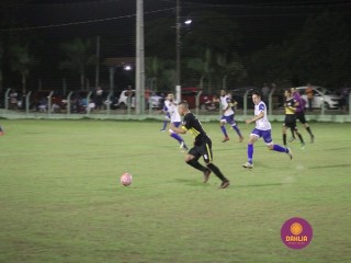 
<a style='margin-left: 5px;' class='btn btn-xs btn-social btn-facebook' href='https://www.facebook.com/sharer/sharer.php?u=https://www.boladovale.com.br/imgs/800-800-90/conteudo/fotos/1360/img9434.jpg' rel='popup' data-width='500' data-height='400'><i class='fa fa-facebook'></i>Compartilhar <span class='hidden-xs'>no Facebook</span>
</a> 
<a class='btn btn-default btn-xs' target='_blank' href='imgs/800-800-90/conteudo/fotos/1360/img9434.jpg'>
<span class='glyphicon glyphicon-cloud-download'></span> Salvar
</a> 
<span></span>