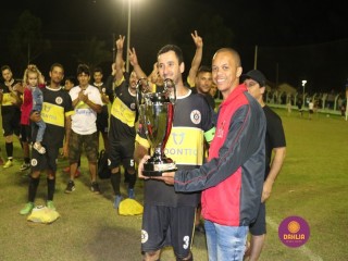 
<a style='margin-left: 5px;' class='btn btn-xs btn-social btn-facebook' href='https://www.facebook.com/sharer/sharer.php?u=https://www.boladovale.com.br/imgs/800-800-90/conteudo/fotos/1360/img9477.jpg' rel='popup' data-width='500' data-height='400'><i class='fa fa-facebook'></i>Compartilhar <span class='hidden-xs'>no Facebook</span>
</a> 
<a class='btn btn-default btn-xs' target='_blank' href='imgs/800-800-90/conteudo/fotos/1360/img9477.jpg'>
<span class='glyphicon glyphicon-cloud-download'></span> Salvar
</a> 
<span></span>
