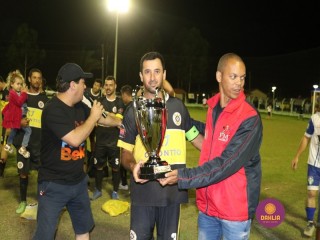 
<a style='margin-left: 5px;' class='btn btn-xs btn-social btn-facebook' href='https://www.facebook.com/sharer/sharer.php?u=https://www.boladovale.com.br/imgs/800-800-90/conteudo/fotos/1360/img9478.jpg' rel='popup' data-width='500' data-height='400'><i class='fa fa-facebook'></i>Compartilhar <span class='hidden-xs'>no Facebook</span>
</a> 
<a class='btn btn-default btn-xs' target='_blank' href='imgs/800-800-90/conteudo/fotos/1360/img9478.jpg'>
<span class='glyphicon glyphicon-cloud-download'></span> Salvar
</a> 
<span></span>