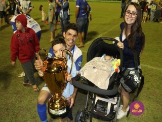 
<a style='margin-left: 5px;' class='btn btn-xs btn-social btn-facebook' href='https://www.facebook.com/sharer/sharer.php?u=https://www.boladovale.com.br/imgs/800-800-90/conteudo/fotos/1360/img9511.jpg' rel='popup' data-width='500' data-height='400'><i class='fa fa-facebook'></i>Compartilhar <span class='hidden-xs'>no Facebook</span>
</a> 
<a class='btn btn-default btn-xs' target='_blank' href='imgs/800-800-90/conteudo/fotos/1360/img9511.jpg'>
<span class='glyphicon glyphicon-cloud-download'></span> Salvar
</a> 
<span></span>