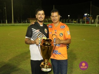 
<a style='margin-left: 5px;' class='btn btn-xs btn-social btn-facebook' href='https://www.facebook.com/sharer/sharer.php?u=https://www.boladovale.com.br/imgs/800-800-90/conteudo/fotos/1360/img9534.jpg' rel='popup' data-width='500' data-height='400'><i class='fa fa-facebook'></i>Compartilhar <span class='hidden-xs'>no Facebook</span>
</a> 
<a class='btn btn-default btn-xs' target='_blank' href='imgs/800-800-90/conteudo/fotos/1360/img9534.jpg'>
<span class='glyphicon glyphicon-cloud-download'></span> Salvar
</a> 
<span></span>