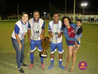 
<a style='margin-left: 5px;' class='btn btn-xs btn-social btn-facebook' href='https://www.facebook.com/sharer/sharer.php?u=https://www.boladovale.com.br/imgs/800-800-90/conteudo/fotos/1360/img9539.jpg' rel='popup' data-width='500' data-height='400'><i class='fa fa-facebook'></i>Compartilhar <span class='hidden-xs'>no Facebook</span>
</a> 
<a class='btn btn-default btn-xs' target='_blank' href='imgs/800-800-90/conteudo/fotos/1360/img9539.jpg'>
<span class='glyphicon glyphicon-cloud-download'></span> Salvar
</a> 
<span></span>