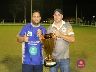 
<a style='margin-left: 5px;' class='btn btn-xs btn-social btn-facebook' href='https://www.facebook.com/sharer/sharer.php?u=https://www.boladovale.com.br/imgs/800-800-90/conteudo/fotos/1360/img9545.jpg' rel='popup' data-width='500' data-height='400'><i class='fa fa-facebook'></i>Compartilhar <span class='hidden-xs'>no Facebook</span>
</a> 
<a class='btn btn-default btn-xs' target='_blank' href='imgs/800-800-90/conteudo/fotos/1360/img9545.jpg'>
<span class='glyphicon glyphicon-cloud-download'></span> Salvar
</a> 
<span></span>