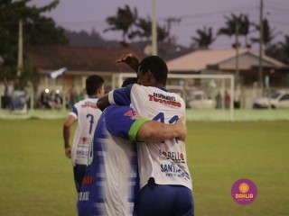 
<a style='margin-left: 5px;' class='btn btn-xs btn-social btn-facebook' href='https://www.facebook.com/sharer/sharer.php?u=https://www.boladovale.com.br/imgs/800-800-90/conteudo/fotos/1360/mg9355.jpg' rel='popup' data-width='500' data-height='400'><i class='fa fa-facebook'></i>Compartilhar <span class='hidden-xs'>no Facebook</span>
</a> 
<a class='btn btn-default btn-xs' target='_blank' href='imgs/800-800-90/conteudo/fotos/1360/mg9355.jpg'>
<span class='glyphicon glyphicon-cloud-download'></span> Salvar
</a> 
<span></span>
