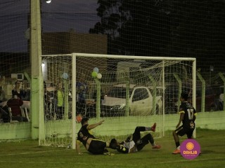 
<a style='margin-left: 5px;' class='btn btn-xs btn-social btn-facebook' href='https://www.facebook.com/sharer/sharer.php?u=https://www.boladovale.com.br/imgs/800-800-90/conteudo/fotos/1360/mg9385.jpg' rel='popup' data-width='500' data-height='400'><i class='fa fa-facebook'></i>Compartilhar <span class='hidden-xs'>no Facebook</span>
</a> 
<a class='btn btn-default btn-xs' target='_blank' href='imgs/800-800-90/conteudo/fotos/1360/mg9385.jpg'>
<span class='glyphicon glyphicon-cloud-download'></span> Salvar
</a> 
<span></span>