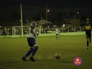 
<a style='margin-left: 5px;' class='btn btn-xs btn-social btn-facebook' href='https://www.facebook.com/sharer/sharer.php?u=https://www.boladovale.com.br/imgs/800-800-90/conteudo/fotos/1360/mg9391.jpg' rel='popup' data-width='500' data-height='400'><i class='fa fa-facebook'></i>Compartilhar <span class='hidden-xs'>no Facebook</span>
</a> 
<a class='btn btn-default btn-xs' target='_blank' href='imgs/800-800-90/conteudo/fotos/1360/mg9391.jpg'>
<span class='glyphicon glyphicon-cloud-download'></span> Salvar
</a> 
<span></span>