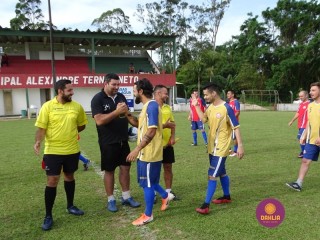 
<a style='margin-left: 5px;' class='btn btn-xs btn-social btn-facebook' href='https://www.facebook.com/sharer/sharer.php?u=https://www.boladovale.com.br/imgs/800-800-90/conteudo/fotos/1361/dsc01443.jpg' rel='popup' data-width='500' data-height='400'><i class='fa fa-facebook'></i>Compartilhar <span class='hidden-xs'>no Facebook</span>
</a> 
<a class='btn btn-default btn-xs' target='_blank' href='imgs/800-800-90/conteudo/fotos/1361/dsc01443.jpg'>
<span class='glyphicon glyphicon-cloud-download'></span> Salvar
</a> 
<span></span>