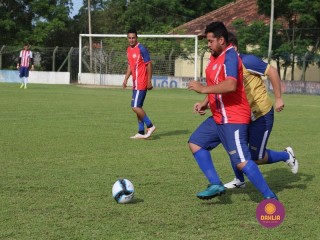 
<a style='margin-left: 5px;' class='btn btn-xs btn-social btn-facebook' href='https://www.facebook.com/sharer/sharer.php?u=https://www.boladovale.com.br/imgs/800-800-90/conteudo/fotos/1361/img8041.jpg' rel='popup' data-width='500' data-height='400'><i class='fa fa-facebook'></i>Compartilhar <span class='hidden-xs'>no Facebook</span>
</a> 
<a class='btn btn-default btn-xs' target='_blank' href='imgs/800-800-90/conteudo/fotos/1361/img8041.jpg'>
<span class='glyphicon glyphicon-cloud-download'></span> Salvar
</a> 
<span></span>