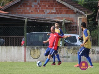 
<a style='margin-left: 5px;' class='btn btn-xs btn-social btn-facebook' href='https://www.facebook.com/sharer/sharer.php?u=https://www.boladovale.com.br/imgs/800-800-90/conteudo/fotos/1361/img8048.jpg' rel='popup' data-width='500' data-height='400'><i class='fa fa-facebook'></i>Compartilhar <span class='hidden-xs'>no Facebook</span>
</a> 
<a class='btn btn-default btn-xs' target='_blank' href='imgs/800-800-90/conteudo/fotos/1361/img8048.jpg'>
<span class='glyphicon glyphicon-cloud-download'></span> Salvar
</a> 
<span></span>