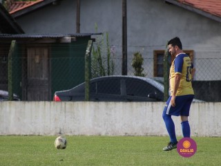 
<a style='margin-left: 5px;' class='btn btn-xs btn-social btn-facebook' href='https://www.facebook.com/sharer/sharer.php?u=https://www.boladovale.com.br/imgs/800-800-90/conteudo/fotos/1361/img8128.jpg' rel='popup' data-width='500' data-height='400'><i class='fa fa-facebook'></i>Compartilhar <span class='hidden-xs'>no Facebook</span>
</a> 
<a class='btn btn-default btn-xs' target='_blank' href='imgs/800-800-90/conteudo/fotos/1361/img8128.jpg'>
<span class='glyphicon glyphicon-cloud-download'></span> Salvar
</a> 
<span></span>