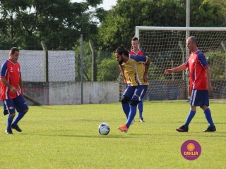 
<a style='margin-left: 5px;' class='btn btn-xs btn-social btn-facebook' href='https://www.facebook.com/sharer/sharer.php?u=https://www.boladovale.com.br/imgs/800-800-90/conteudo/fotos/1361/img8216.jpg' rel='popup' data-width='500' data-height='400'><i class='fa fa-facebook'></i>Compartilhar <span class='hidden-xs'>no Facebook</span>
</a> 
<a class='btn btn-default btn-xs' target='_blank' href='imgs/800-800-90/conteudo/fotos/1361/img8216.jpg'>
<span class='glyphicon glyphicon-cloud-download'></span> Salvar
</a> 
<span></span>