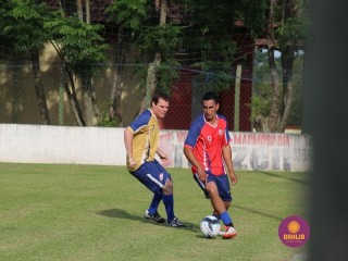 
<a style='margin-left: 5px;' class='btn btn-xs btn-social btn-facebook' href='https://www.facebook.com/sharer/sharer.php?u=https://www.boladovale.com.br/imgs/800-800-90/conteudo/fotos/1361/img8221.jpg' rel='popup' data-width='500' data-height='400'><i class='fa fa-facebook'></i>Compartilhar <span class='hidden-xs'>no Facebook</span>
</a> 
<a class='btn btn-default btn-xs' target='_blank' href='imgs/800-800-90/conteudo/fotos/1361/img8221.jpg'>
<span class='glyphicon glyphicon-cloud-download'></span> Salvar
</a> 
<span></span>