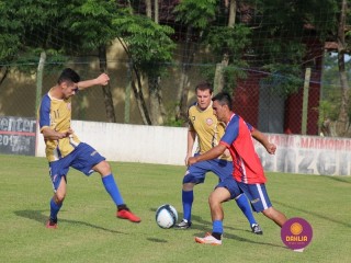 
<a style='margin-left: 5px;' class='btn btn-xs btn-social btn-facebook' href='https://www.facebook.com/sharer/sharer.php?u=https://www.boladovale.com.br/imgs/800-800-90/conteudo/fotos/1361/img8222.jpg' rel='popup' data-width='500' data-height='400'><i class='fa fa-facebook'></i>Compartilhar <span class='hidden-xs'>no Facebook</span>
</a> 
<a class='btn btn-default btn-xs' target='_blank' href='imgs/800-800-90/conteudo/fotos/1361/img8222.jpg'>
<span class='glyphicon glyphicon-cloud-download'></span> Salvar
</a> 
<span></span>