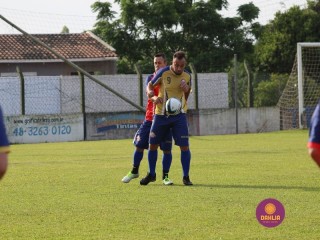 
<a style='margin-left: 5px;' class='btn btn-xs btn-social btn-facebook' href='https://www.facebook.com/sharer/sharer.php?u=https://www.boladovale.com.br/imgs/800-800-90/conteudo/fotos/1361/img8228.jpg' rel='popup' data-width='500' data-height='400'><i class='fa fa-facebook'></i>Compartilhar <span class='hidden-xs'>no Facebook</span>
</a> 
<a class='btn btn-default btn-xs' target='_blank' href='imgs/800-800-90/conteudo/fotos/1361/img8228.jpg'>
<span class='glyphicon glyphicon-cloud-download'></span> Salvar
</a> 
<span></span>
