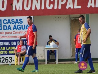 
<a style='margin-left: 5px;' class='btn btn-xs btn-social btn-facebook' href='https://www.facebook.com/sharer/sharer.php?u=https://www.boladovale.com.br/imgs/800-800-90/conteudo/fotos/1361/img8242.jpg' rel='popup' data-width='500' data-height='400'><i class='fa fa-facebook'></i>Compartilhar <span class='hidden-xs'>no Facebook</span>
</a> 
<a class='btn btn-default btn-xs' target='_blank' href='imgs/800-800-90/conteudo/fotos/1361/img8242.jpg'>
<span class='glyphicon glyphicon-cloud-download'></span> Salvar
</a> 
<span></span>