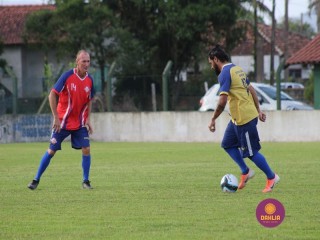 
<a style='margin-left: 5px;' class='btn btn-xs btn-social btn-facebook' href='https://www.facebook.com/sharer/sharer.php?u=https://www.boladovale.com.br/imgs/800-800-90/conteudo/fotos/1361/img8275.jpg' rel='popup' data-width='500' data-height='400'><i class='fa fa-facebook'></i>Compartilhar <span class='hidden-xs'>no Facebook</span>
</a> 
<a class='btn btn-default btn-xs' target='_blank' href='imgs/800-800-90/conteudo/fotos/1361/img8275.jpg'>
<span class='glyphicon glyphicon-cloud-download'></span> Salvar
</a> 
<span></span>