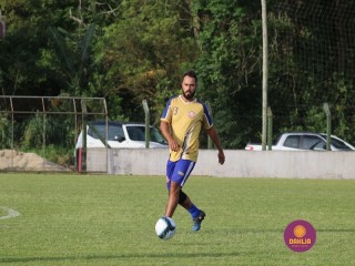 
<a style='margin-left: 5px;' class='btn btn-xs btn-social btn-facebook' href='https://www.facebook.com/sharer/sharer.php?u=https://www.boladovale.com.br/imgs/800-800-90/conteudo/fotos/1361/img8304.jpg' rel='popup' data-width='500' data-height='400'><i class='fa fa-facebook'></i>Compartilhar <span class='hidden-xs'>no Facebook</span>
</a> 
<a class='btn btn-default btn-xs' target='_blank' href='imgs/800-800-90/conteudo/fotos/1361/img8304.jpg'>
<span class='glyphicon glyphicon-cloud-download'></span> Salvar
</a> 
<span></span>