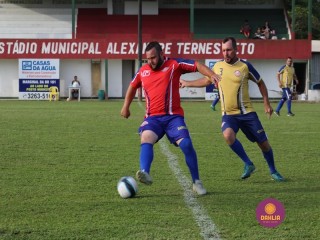 
<a style='margin-left: 5px;' class='btn btn-xs btn-social btn-facebook' href='https://www.facebook.com/sharer/sharer.php?u=https://www.boladovale.com.br/imgs/800-800-90/conteudo/fotos/1361/img8328.jpg' rel='popup' data-width='500' data-height='400'><i class='fa fa-facebook'></i>Compartilhar <span class='hidden-xs'>no Facebook</span>
</a> 
<a class='btn btn-default btn-xs' target='_blank' href='imgs/800-800-90/conteudo/fotos/1361/img8328.jpg'>
<span class='glyphicon glyphicon-cloud-download'></span> Salvar
</a> 
<span></span>