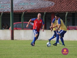 
<a style='margin-left: 5px;' class='btn btn-xs btn-social btn-facebook' href='https://www.facebook.com/sharer/sharer.php?u=https://www.boladovale.com.br/imgs/800-800-90/conteudo/fotos/1361/img8354.jpg' rel='popup' data-width='500' data-height='400'><i class='fa fa-facebook'></i>Compartilhar <span class='hidden-xs'>no Facebook</span>
</a> 
<a class='btn btn-default btn-xs' target='_blank' href='imgs/800-800-90/conteudo/fotos/1361/img8354.jpg'>
<span class='glyphicon glyphicon-cloud-download'></span> Salvar
</a> 
<span></span>