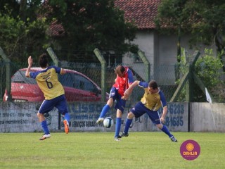 
<a style='margin-left: 5px;' class='btn btn-xs btn-social btn-facebook' href='https://www.facebook.com/sharer/sharer.php?u=https://www.boladovale.com.br/imgs/800-800-90/conteudo/fotos/1361/img8356.jpg' rel='popup' data-width='500' data-height='400'><i class='fa fa-facebook'></i>Compartilhar <span class='hidden-xs'>no Facebook</span>
</a> 
<a class='btn btn-default btn-xs' target='_blank' href='imgs/800-800-90/conteudo/fotos/1361/img8356.jpg'>
<span class='glyphicon glyphicon-cloud-download'></span> Salvar
</a> 
<span></span>