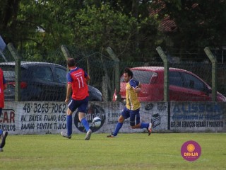 
<a style='margin-left: 5px;' class='btn btn-xs btn-social btn-facebook' href='https://www.facebook.com/sharer/sharer.php?u=https://www.boladovale.com.br/imgs/800-800-90/conteudo/fotos/1361/img8365.jpg' rel='popup' data-width='500' data-height='400'><i class='fa fa-facebook'></i>Compartilhar <span class='hidden-xs'>no Facebook</span>
</a> 
<a class='btn btn-default btn-xs' target='_blank' href='imgs/800-800-90/conteudo/fotos/1361/img8365.jpg'>
<span class='glyphicon glyphicon-cloud-download'></span> Salvar
</a> 
<span></span>