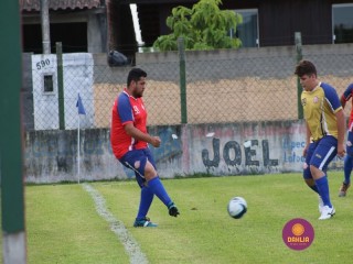 
<a style='margin-left: 5px;' class='btn btn-xs btn-social btn-facebook' href='https://www.facebook.com/sharer/sharer.php?u=https://www.boladovale.com.br/imgs/800-800-90/conteudo/fotos/1361/img8393.jpg' rel='popup' data-width='500' data-height='400'><i class='fa fa-facebook'></i>Compartilhar <span class='hidden-xs'>no Facebook</span>
</a> 
<a class='btn btn-default btn-xs' target='_blank' href='imgs/800-800-90/conteudo/fotos/1361/img8393.jpg'>
<span class='glyphicon glyphicon-cloud-download'></span> Salvar
</a> 
<span></span>