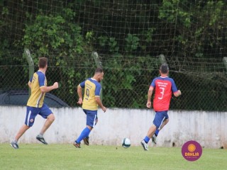 
<a style='margin-left: 5px;' class='btn btn-xs btn-social btn-facebook' href='https://www.facebook.com/sharer/sharer.php?u=https://www.boladovale.com.br/imgs/800-800-90/conteudo/fotos/1361/img8404.jpg' rel='popup' data-width='500' data-height='400'><i class='fa fa-facebook'></i>Compartilhar <span class='hidden-xs'>no Facebook</span>
</a> 
<a class='btn btn-default btn-xs' target='_blank' href='imgs/800-800-90/conteudo/fotos/1361/img8404.jpg'>
<span class='glyphicon glyphicon-cloud-download'></span> Salvar
</a> 
<span></span>