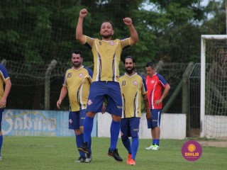 
<a style='margin-left: 5px;' class='btn btn-xs btn-social btn-facebook' href='https://www.facebook.com/sharer/sharer.php?u=https://www.boladovale.com.br/imgs/800-800-90/conteudo/fotos/1361/img8442.jpg' rel='popup' data-width='500' data-height='400'><i class='fa fa-facebook'></i>Compartilhar <span class='hidden-xs'>no Facebook</span>
</a> 
<a class='btn btn-default btn-xs' target='_blank' href='imgs/800-800-90/conteudo/fotos/1361/img8442.jpg'>
<span class='glyphicon glyphicon-cloud-download'></span> Salvar
</a> 
<span></span>