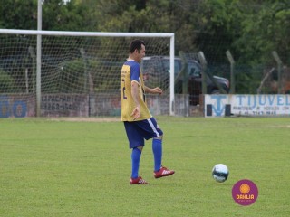 
<a style='margin-left: 5px;' class='btn btn-xs btn-social btn-facebook' href='https://www.facebook.com/sharer/sharer.php?u=https://www.boladovale.com.br/imgs/800-800-90/conteudo/fotos/1361/img8470.jpg' rel='popup' data-width='500' data-height='400'><i class='fa fa-facebook'></i>Compartilhar <span class='hidden-xs'>no Facebook</span>
</a> 
<a class='btn btn-default btn-xs' target='_blank' href='imgs/800-800-90/conteudo/fotos/1361/img8470.jpg'>
<span class='glyphicon glyphicon-cloud-download'></span> Salvar
</a> 
<span></span>