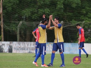 
<a style='margin-left: 5px;' class='btn btn-xs btn-social btn-facebook' href='https://www.facebook.com/sharer/sharer.php?u=https://www.boladovale.com.br/imgs/800-800-90/conteudo/fotos/1361/img8492.jpg' rel='popup' data-width='500' data-height='400'><i class='fa fa-facebook'></i>Compartilhar <span class='hidden-xs'>no Facebook</span>
</a> 
<a class='btn btn-default btn-xs' target='_blank' href='imgs/800-800-90/conteudo/fotos/1361/img8492.jpg'>
<span class='glyphicon glyphicon-cloud-download'></span> Salvar
</a> 
<span></span>