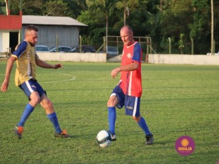 
<a style='margin-left: 5px;' class='btn btn-xs btn-social btn-facebook' href='https://www.facebook.com/sharer/sharer.php?u=https://www.boladovale.com.br/imgs/800-800-90/conteudo/fotos/1361/img8563.jpg' rel='popup' data-width='500' data-height='400'><i class='fa fa-facebook'></i>Compartilhar <span class='hidden-xs'>no Facebook</span>
</a> 
<a class='btn btn-default btn-xs' target='_blank' href='imgs/800-800-90/conteudo/fotos/1361/img8563.jpg'>
<span class='glyphicon glyphicon-cloud-download'></span> Salvar
</a> 
<span></span>