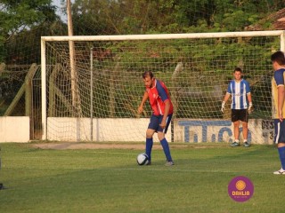 
<a style='margin-left: 5px;' class='btn btn-xs btn-social btn-facebook' href='https://www.facebook.com/sharer/sharer.php?u=https://www.boladovale.com.br/imgs/800-800-90/conteudo/fotos/1361/img8578.jpg' rel='popup' data-width='500' data-height='400'><i class='fa fa-facebook'></i>Compartilhar <span class='hidden-xs'>no Facebook</span>
</a> 
<a class='btn btn-default btn-xs' target='_blank' href='imgs/800-800-90/conteudo/fotos/1361/img8578.jpg'>
<span class='glyphicon glyphicon-cloud-download'></span> Salvar
</a> 
<span></span>