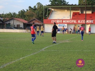 
<a style='margin-left: 5px;' class='btn btn-xs btn-social btn-facebook' href='https://www.facebook.com/sharer/sharer.php?u=https://www.boladovale.com.br/imgs/800-800-90/conteudo/fotos/1361/img8592.jpg' rel='popup' data-width='500' data-height='400'><i class='fa fa-facebook'></i>Compartilhar <span class='hidden-xs'>no Facebook</span>
</a> 
<a class='btn btn-default btn-xs' target='_blank' href='imgs/800-800-90/conteudo/fotos/1361/img8592.jpg'>
<span class='glyphicon glyphicon-cloud-download'></span> Salvar
</a> 
<span></span>