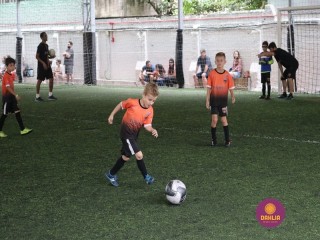 
<a style='margin-left: 5px;' class='btn btn-xs btn-social btn-facebook' href='https://www.facebook.com/sharer/sharer.php?u=https://www.boladovale.com.br/imgs/800-800-90/conteudo/fotos/1362/img8726.jpg' rel='popup' data-width='500' data-height='400'><i class='fa fa-facebook'></i>Compartilhar <span class='hidden-xs'>no Facebook</span>
</a> 
<a class='btn btn-default btn-xs' target='_blank' href='imgs/800-800-90/conteudo/fotos/1362/img8726.jpg'>
<span class='glyphicon glyphicon-cloud-download'></span> Salvar
</a> 
<span></span>
