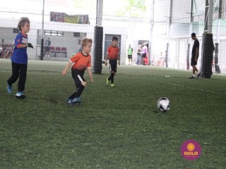 
<a style='margin-left: 5px;' class='btn btn-xs btn-social btn-facebook' href='https://www.facebook.com/sharer/sharer.php?u=https://www.boladovale.com.br/imgs/800-800-90/conteudo/fotos/1362/img8735.jpg' rel='popup' data-width='500' data-height='400'><i class='fa fa-facebook'></i>Compartilhar <span class='hidden-xs'>no Facebook</span>
</a> 
<a class='btn btn-default btn-xs' target='_blank' href='imgs/800-800-90/conteudo/fotos/1362/img8735.jpg'>
<span class='glyphicon glyphicon-cloud-download'></span> Salvar
</a> 
<span></span>