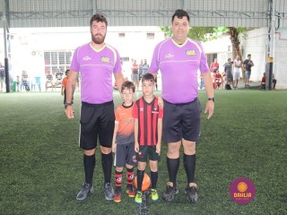 
<a style='margin-left: 5px;' class='btn btn-xs btn-social btn-facebook' href='https://www.facebook.com/sharer/sharer.php?u=https://www.boladovale.com.br/imgs/800-800-90/conteudo/fotos/1362/img8749.jpg' rel='popup' data-width='500' data-height='400'><i class='fa fa-facebook'></i>Compartilhar <span class='hidden-xs'>no Facebook</span>
</a> 
<a class='btn btn-default btn-xs' target='_blank' href='imgs/800-800-90/conteudo/fotos/1362/img8749.jpg'>
<span class='glyphicon glyphicon-cloud-download'></span> Salvar
</a> 
<span></span>