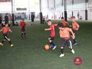 
<a style='margin-left: 5px;' class='btn btn-xs btn-social btn-facebook' href='https://www.facebook.com/sharer/sharer.php?u=https://www.boladovale.com.br/imgs/800-800-90/conteudo/fotos/1362/img8754.jpg' rel='popup' data-width='500' data-height='400'><i class='fa fa-facebook'></i>Compartilhar <span class='hidden-xs'>no Facebook</span>
</a> 
<a class='btn btn-default btn-xs' target='_blank' href='imgs/800-800-90/conteudo/fotos/1362/img8754.jpg'>
<span class='glyphicon glyphicon-cloud-download'></span> Salvar
</a> 
<span></span>
