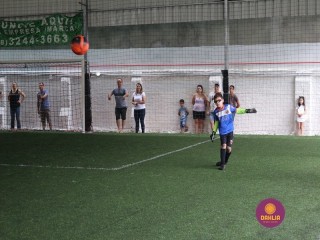 
<a style='margin-left: 5px;' class='btn btn-xs btn-social btn-facebook' href='https://www.facebook.com/sharer/sharer.php?u=https://www.boladovale.com.br/imgs/800-800-90/conteudo/fotos/1362/img8757.jpg' rel='popup' data-width='500' data-height='400'><i class='fa fa-facebook'></i>Compartilhar <span class='hidden-xs'>no Facebook</span>
</a> 
<a class='btn btn-default btn-xs' target='_blank' href='imgs/800-800-90/conteudo/fotos/1362/img8757.jpg'>
<span class='glyphicon glyphicon-cloud-download'></span> Salvar
</a> 
<span></span>