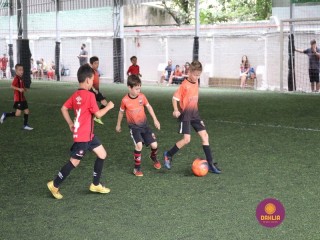 
<a style='margin-left: 5px;' class='btn btn-xs btn-social btn-facebook' href='https://www.facebook.com/sharer/sharer.php?u=https://www.boladovale.com.br/imgs/800-800-90/conteudo/fotos/1362/img8761.jpg' rel='popup' data-width='500' data-height='400'><i class='fa fa-facebook'></i>Compartilhar <span class='hidden-xs'>no Facebook</span>
</a> 
<a class='btn btn-default btn-xs' target='_blank' href='imgs/800-800-90/conteudo/fotos/1362/img8761.jpg'>
<span class='glyphicon glyphicon-cloud-download'></span> Salvar
</a> 
<span></span>