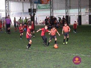 
<a style='margin-left: 5px;' class='btn btn-xs btn-social btn-facebook' href='https://www.facebook.com/sharer/sharer.php?u=https://www.boladovale.com.br/imgs/800-800-90/conteudo/fotos/1362/img8802.jpg' rel='popup' data-width='500' data-height='400'><i class='fa fa-facebook'></i>Compartilhar <span class='hidden-xs'>no Facebook</span>
</a> 
<a class='btn btn-default btn-xs' target='_blank' href='imgs/800-800-90/conteudo/fotos/1362/img8802.jpg'>
<span class='glyphicon glyphicon-cloud-download'></span> Salvar
</a> 
<span></span>