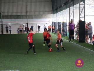 
<a style='margin-left: 5px;' class='btn btn-xs btn-social btn-facebook' href='https://www.facebook.com/sharer/sharer.php?u=https://www.boladovale.com.br/imgs/800-800-90/conteudo/fotos/1362/img8809.jpg' rel='popup' data-width='500' data-height='400'><i class='fa fa-facebook'></i>Compartilhar <span class='hidden-xs'>no Facebook</span>
</a> 
<a class='btn btn-default btn-xs' target='_blank' href='imgs/800-800-90/conteudo/fotos/1362/img8809.jpg'>
<span class='glyphicon glyphicon-cloud-download'></span> Salvar
</a> 
<span></span>