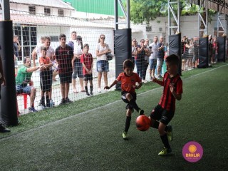 
<a style='margin-left: 5px;' class='btn btn-xs btn-social btn-facebook' href='https://www.facebook.com/sharer/sharer.php?u=https://www.boladovale.com.br/imgs/800-800-90/conteudo/fotos/1362/img8821.jpg' rel='popup' data-width='500' data-height='400'><i class='fa fa-facebook'></i>Compartilhar <span class='hidden-xs'>no Facebook</span>
</a> 
<a class='btn btn-default btn-xs' target='_blank' href='imgs/800-800-90/conteudo/fotos/1362/img8821.jpg'>
<span class='glyphicon glyphicon-cloud-download'></span> Salvar
</a> 
<span></span>