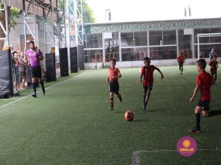 
<a style='margin-left: 5px;' class='btn btn-xs btn-social btn-facebook' href='https://www.facebook.com/sharer/sharer.php?u=https://www.boladovale.com.br/imgs/800-800-90/conteudo/fotos/1362/img8844.jpg' rel='popup' data-width='500' data-height='400'><i class='fa fa-facebook'></i>Compartilhar <span class='hidden-xs'>no Facebook</span>
</a> 
<a class='btn btn-default btn-xs' target='_blank' href='imgs/800-800-90/conteudo/fotos/1362/img8844.jpg'>
<span class='glyphicon glyphicon-cloud-download'></span> Salvar
</a> 
<span></span>